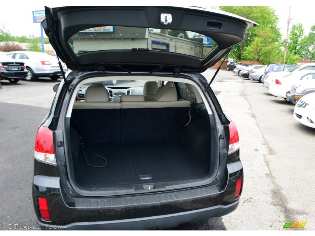 2011 Outback 2.5i Limited Wagon - Crystal Black Silica / Warm Ivory photo #8