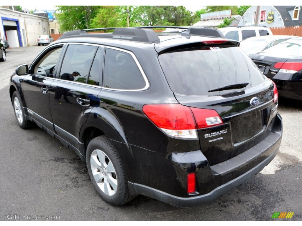 2011 Outback 2.5i Limited Wagon - Crystal Black Silica / Warm Ivory photo #10