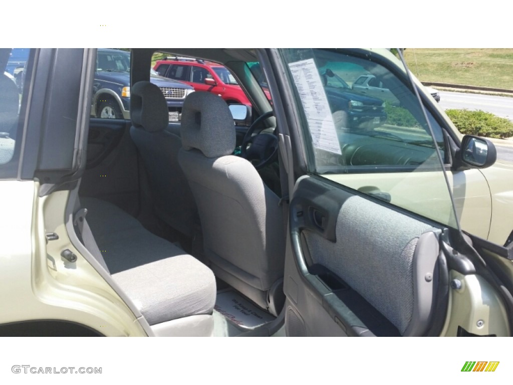 2002 Forester 2.5 L - Sierra Gold Metallic / Gray photo #8