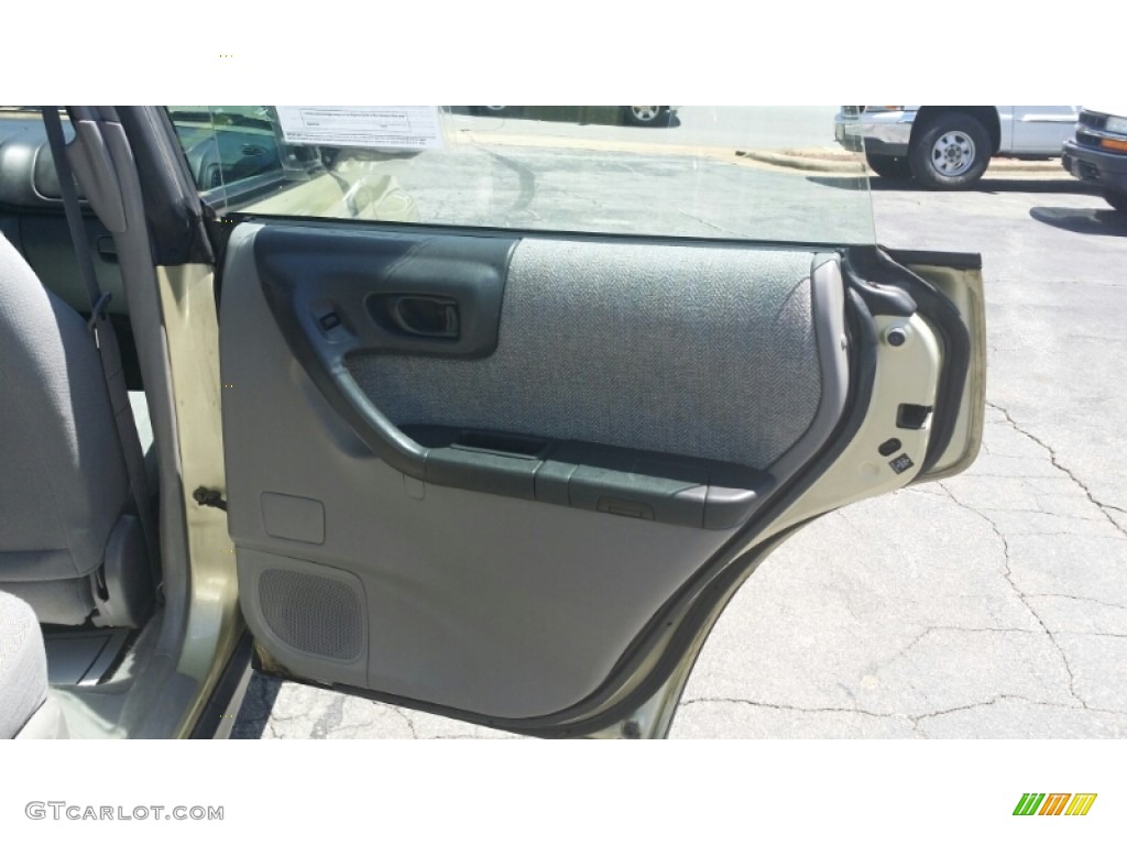 2002 Forester 2.5 L - Sierra Gold Metallic / Gray photo #9