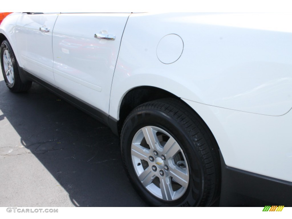 2011 Traverse LT - White / Ebony/Ebony photo #4