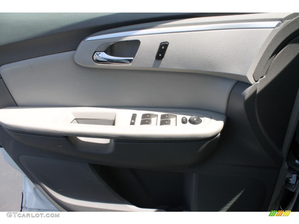 2011 Traverse LT - White / Ebony/Ebony photo #15