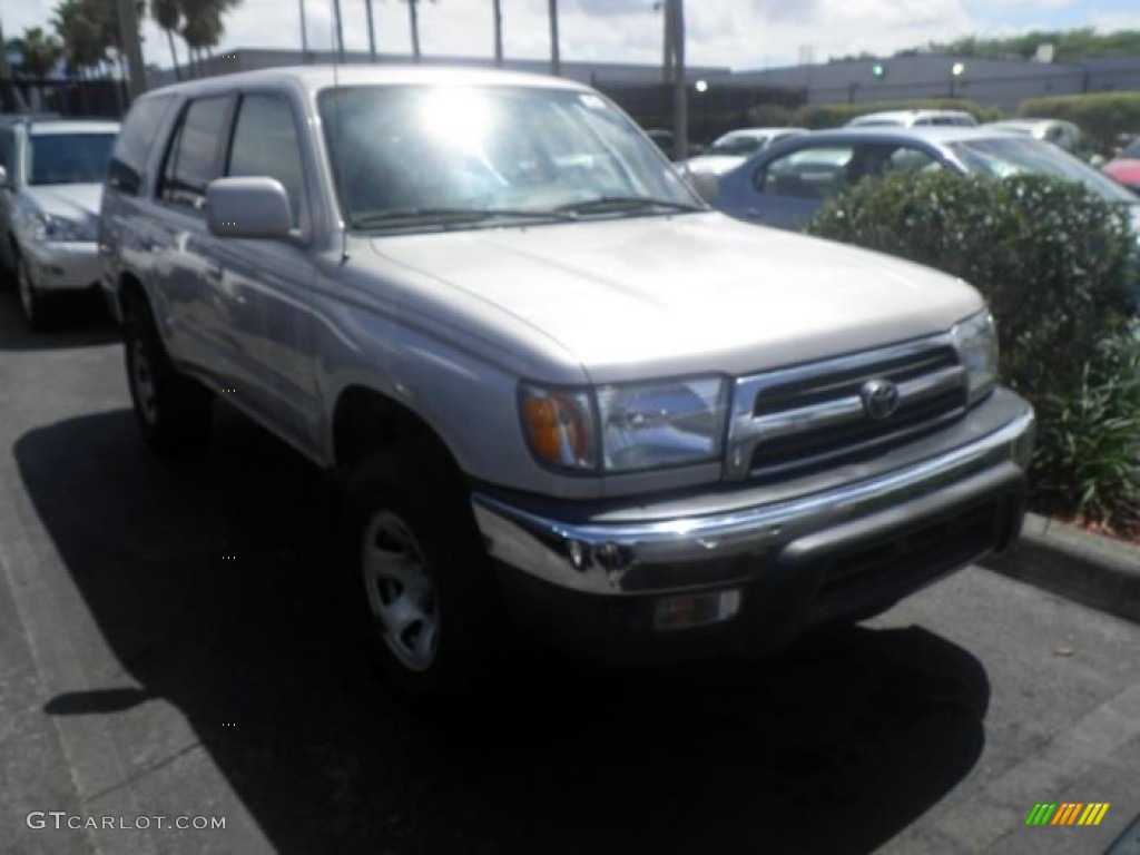 1999 4Runner SR5 - Desert Dune Metallic / Gray photo #2