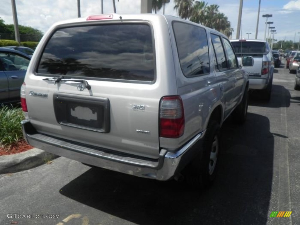 1999 4Runner SR5 - Desert Dune Metallic / Gray photo #3