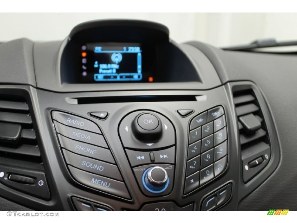 2015 Fiesta SE Sedan - Tuxedo Black Metallic / Charcoal Black photo #11