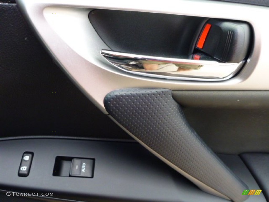 2013 CT 200h Hybrid Premium - Fire Agate Pearl / Black photo #15