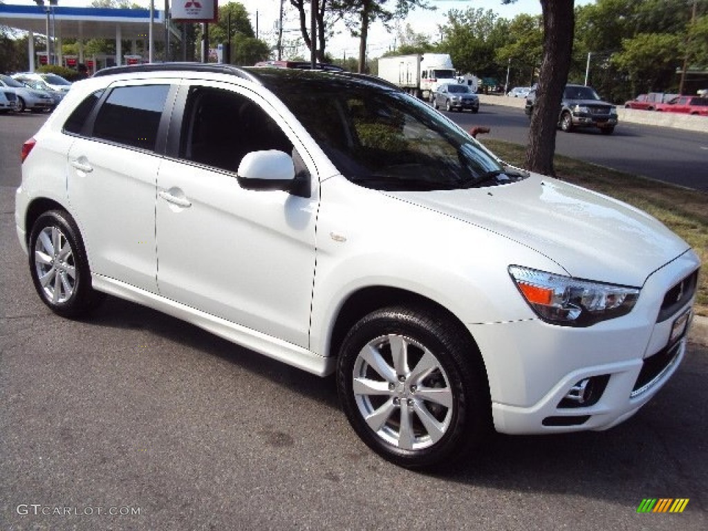 2012 Outlander Sport SE 4WD - Diamond White / Black photo #1