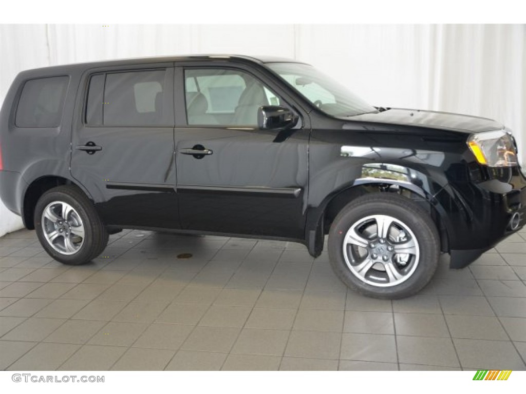 2015 Pilot SE - Crystal Black Pearl / Gray photo #4