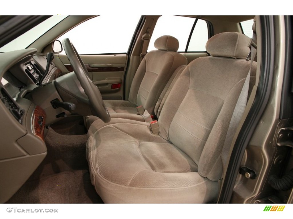 2002 Grand Marquis GS - Arizona Beige Metallic / Medium Parchment photo #8