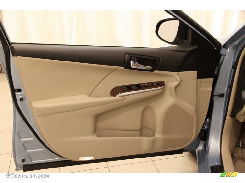 2012 Toyota Camry XLE V6 Ivory Door Panel Photo #104135308