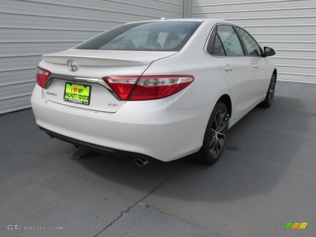 2015 Camry XSE - Blizzard Pearl White / Black photo #4