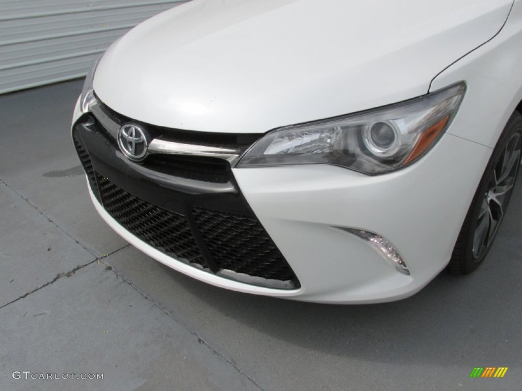 2015 Camry XSE - Blizzard Pearl White / Black photo #10