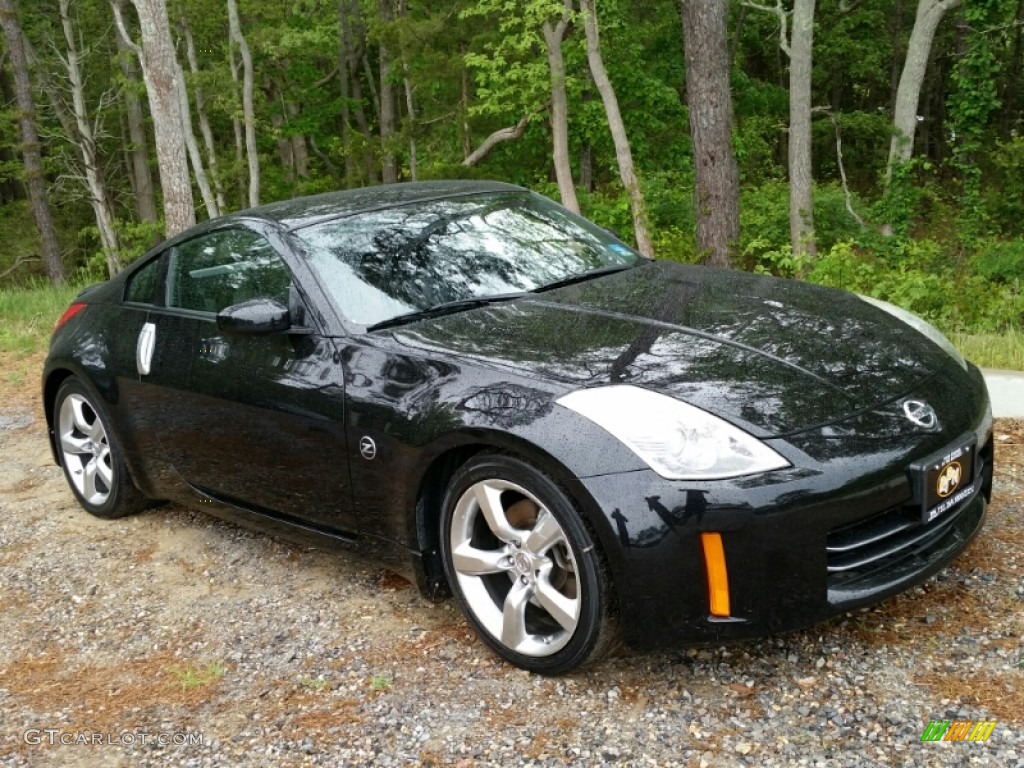 2006 350Z Touring Coupe - Magnetic Black Pearl / Charcoal Leather photo #3