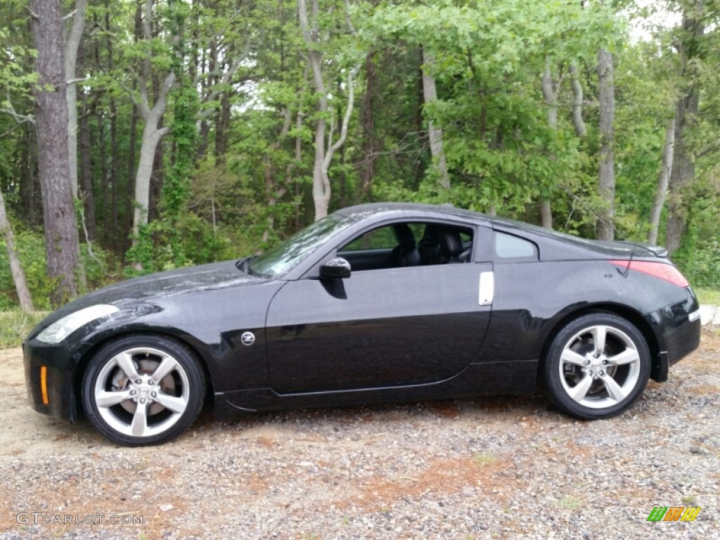 2006 350Z Touring Coupe - Magnetic Black Pearl / Charcoal Leather photo #5