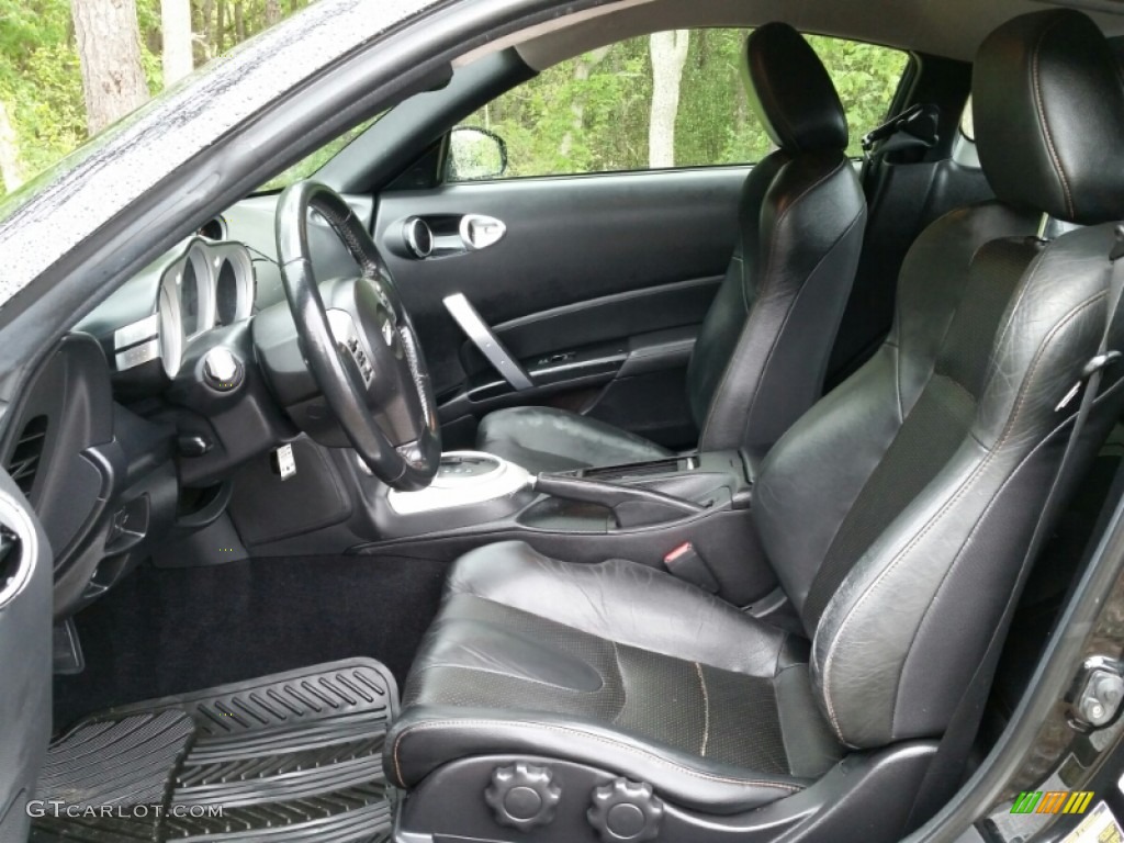 2006 350Z Touring Coupe - Magnetic Black Pearl / Charcoal Leather photo #11