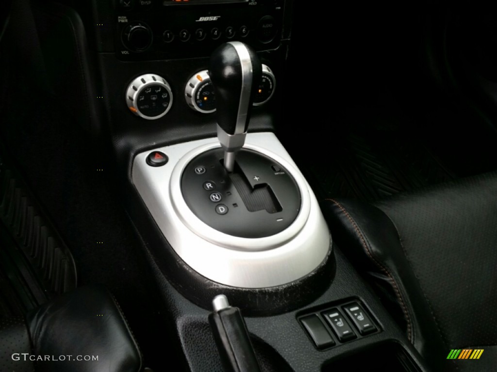 2006 350Z Touring Coupe - Magnetic Black Pearl / Charcoal Leather photo #12