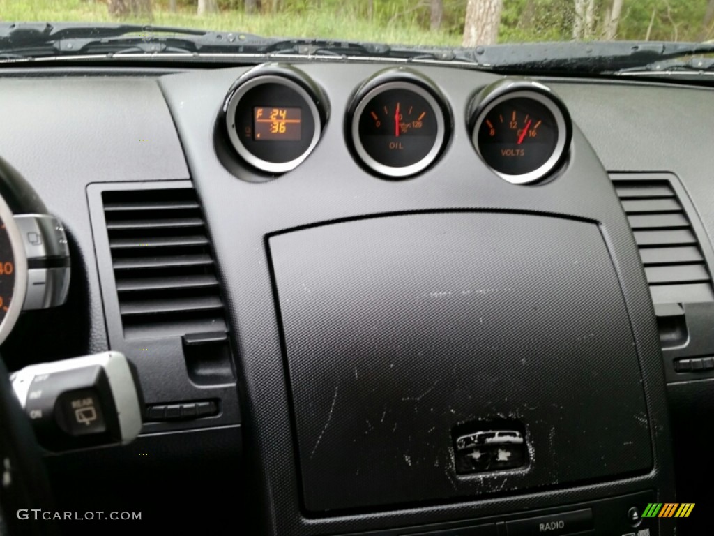 2006 350Z Touring Coupe - Magnetic Black Pearl / Charcoal Leather photo #14