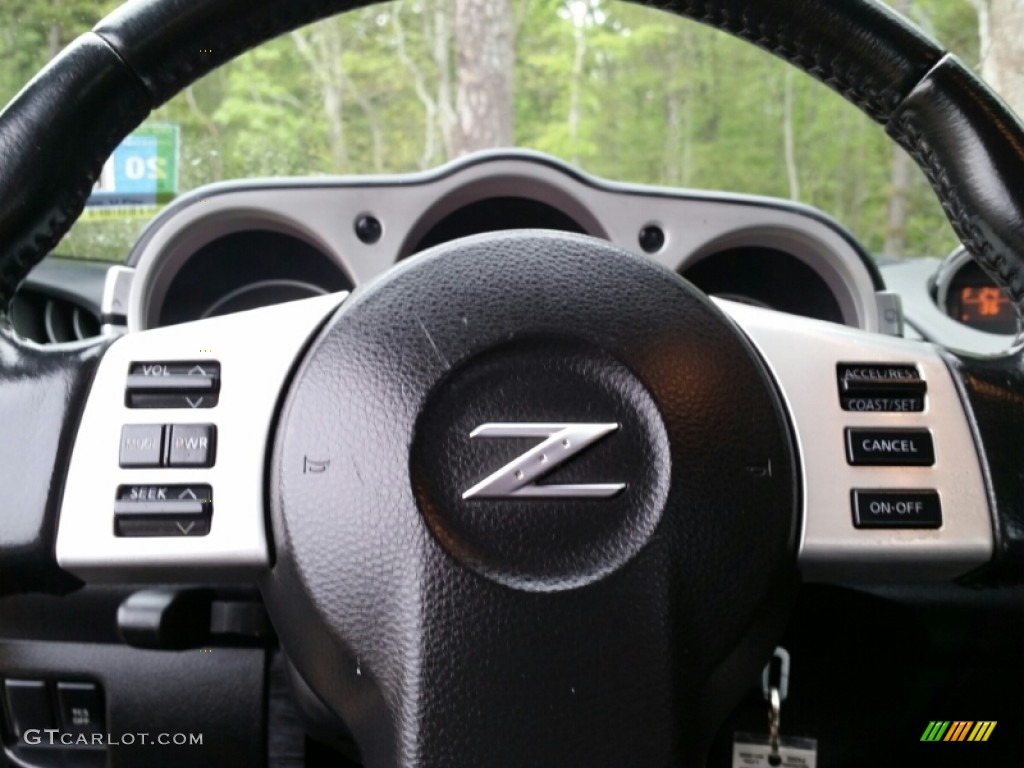 2006 350Z Touring Coupe - Magnetic Black Pearl / Charcoal Leather photo #15