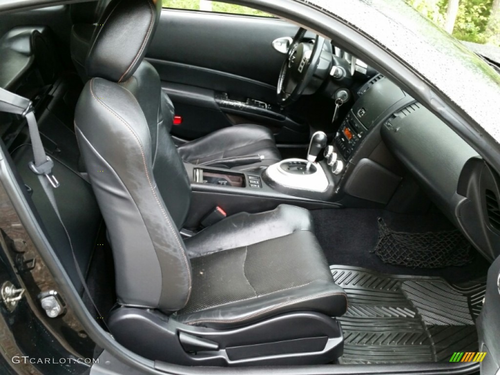 2006 350Z Touring Coupe - Magnetic Black Pearl / Charcoal Leather photo #19