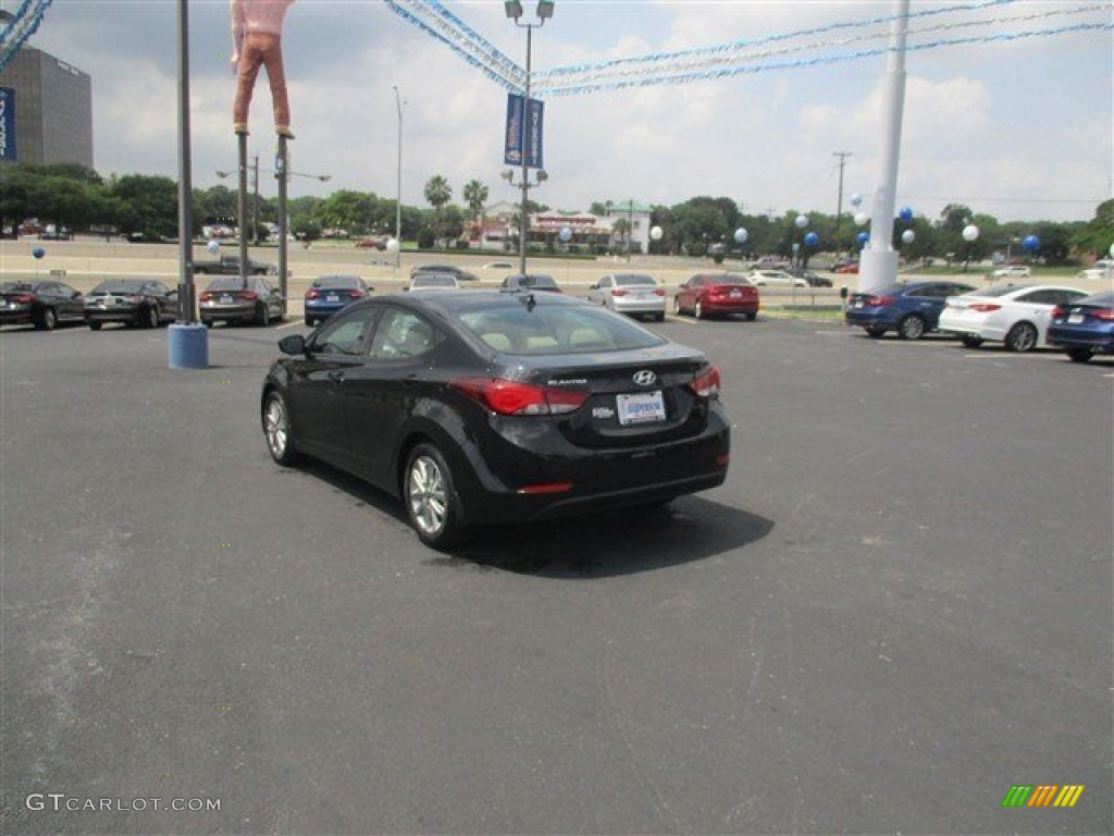 2016 Elantra SE - Phantom Black / Beige photo #6