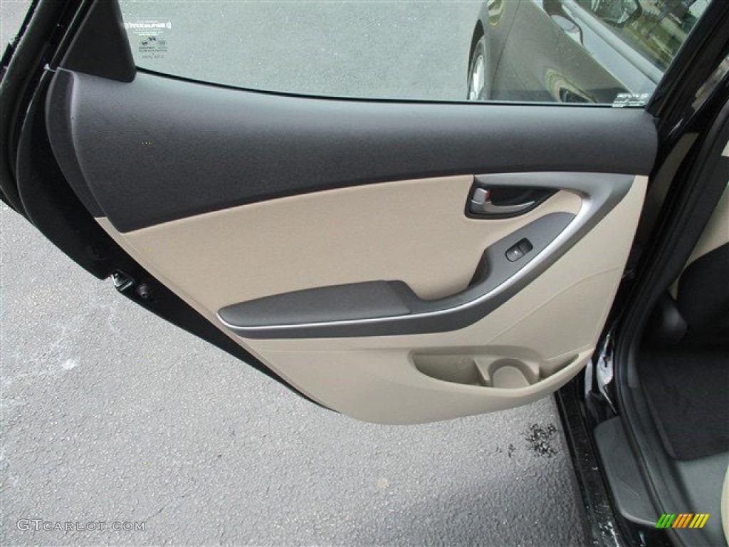 2016 Elantra SE - Phantom Black / Beige photo #11