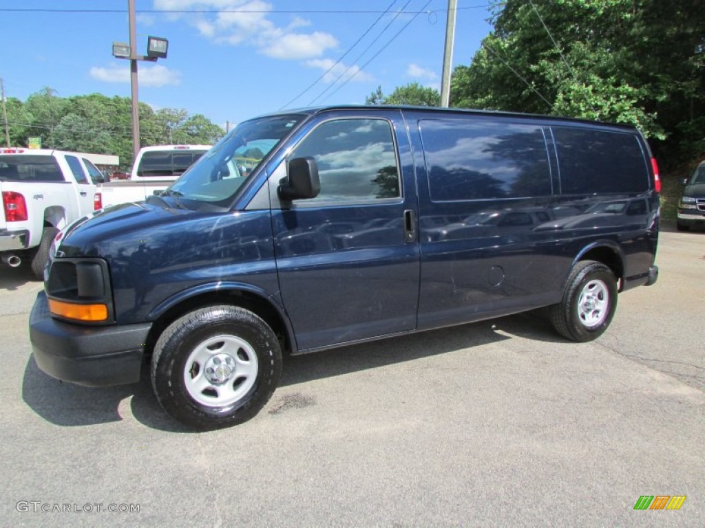2007 Express 1500 Cargo Van - Dark Blue Metallic / Neutral photo #3