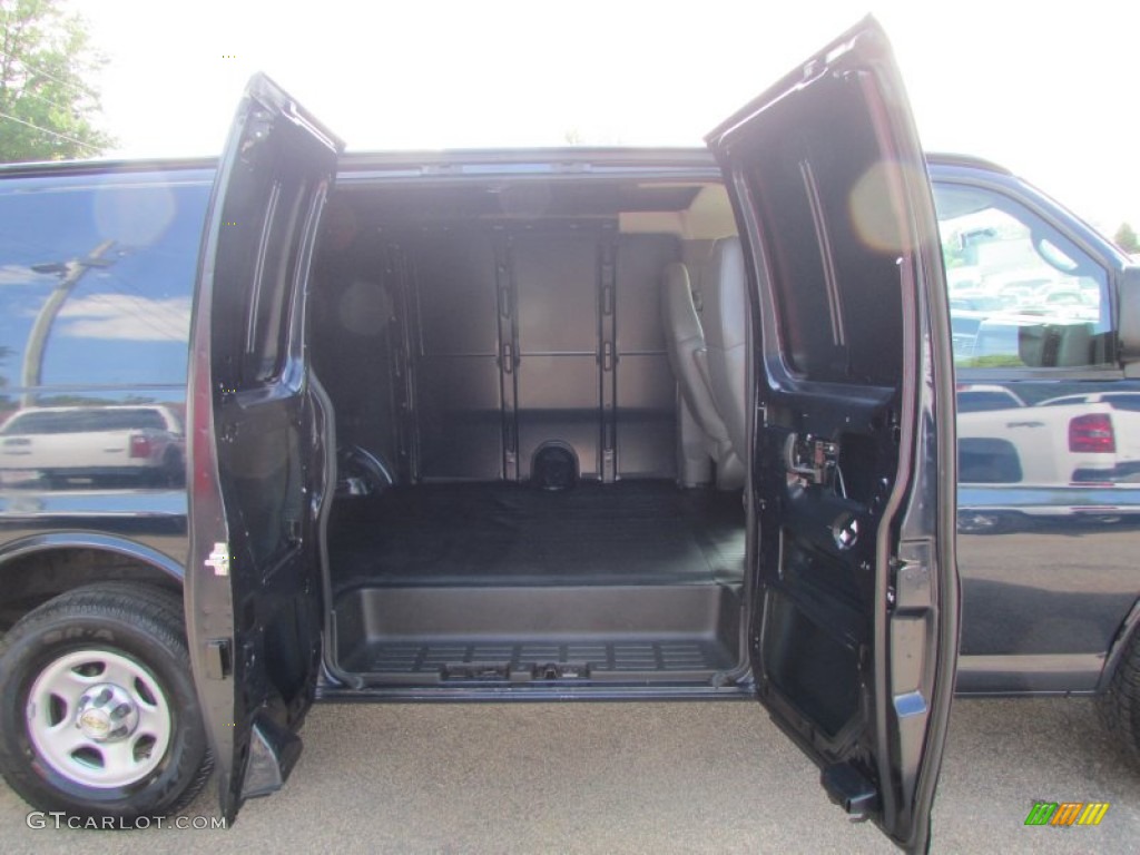 2007 Express 1500 Cargo Van - Dark Blue Metallic / Neutral photo #14