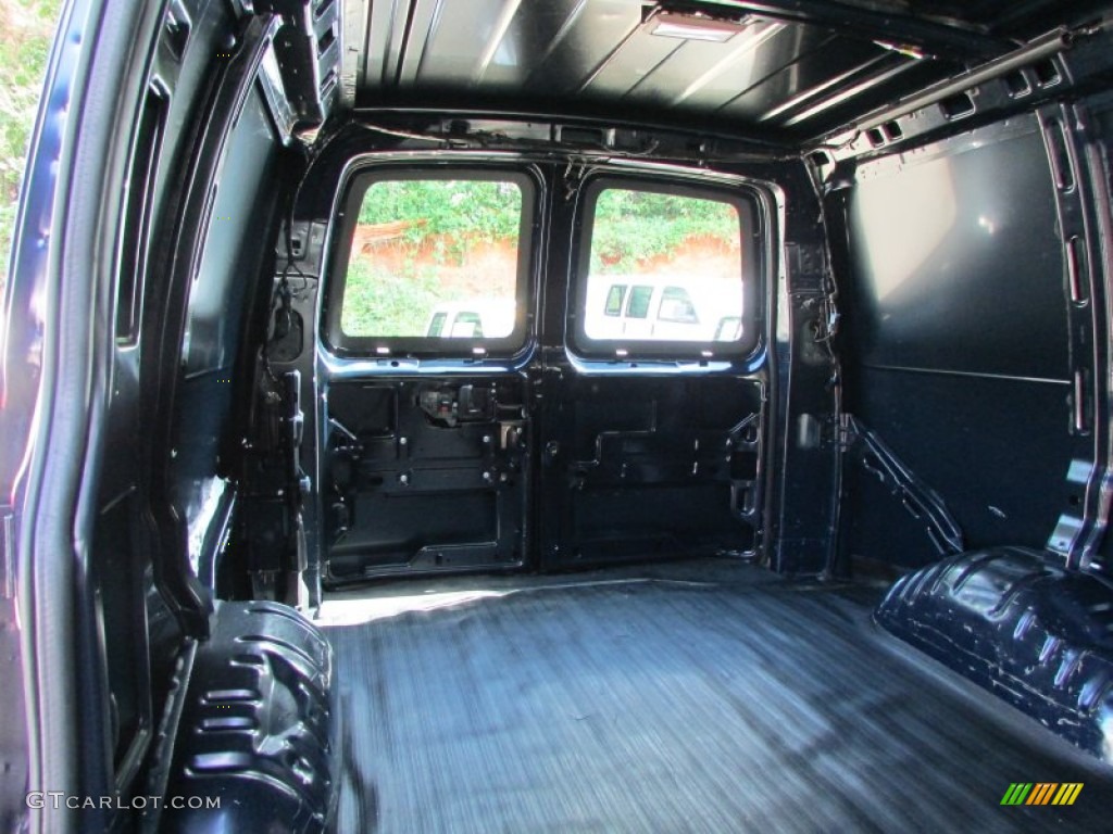 2007 Express 1500 Cargo Van - Dark Blue Metallic / Neutral photo #16