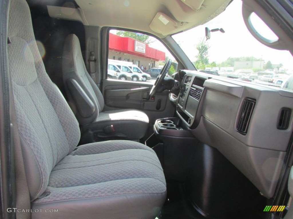 2007 Express 1500 Cargo Van - Dark Blue Metallic / Neutral photo #25