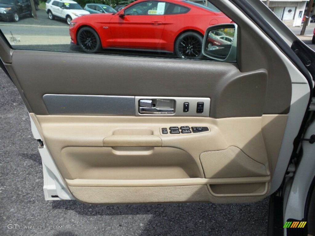 2005 LS V8 - Cashmere Tri-Coat / Black photo #10