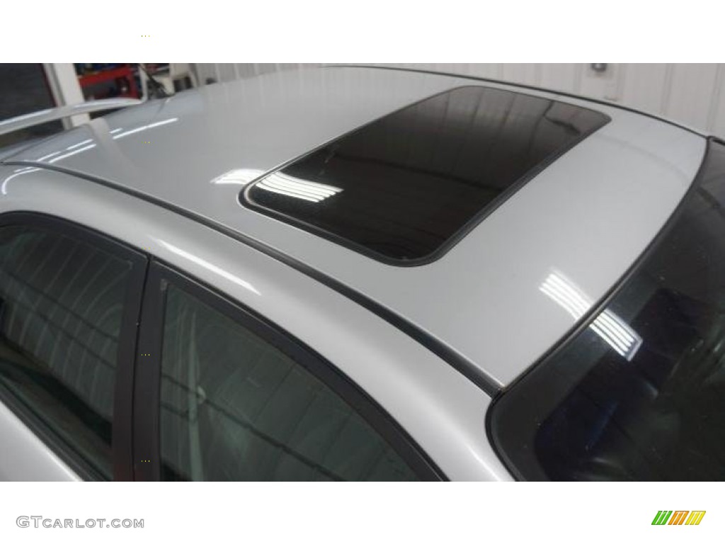 2004 MAZDA6 s Sedan - Glacier Silver Metallic / Black photo #68