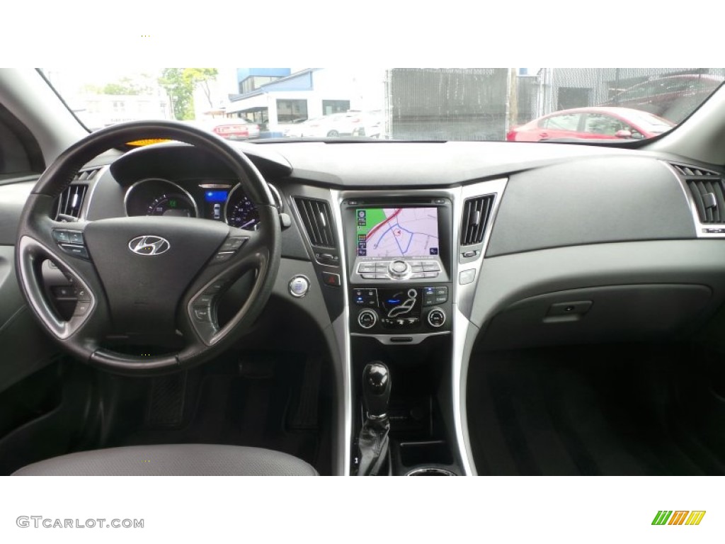 2011 Sonata Hybrid - Silver Frost Metallic / Gray photo #11