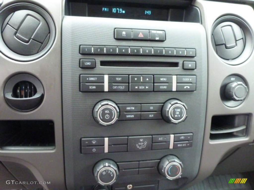 2009 F150 STX SuperCab 4x4 - Brilliant Silver Metallic / Stone/Medium Stone photo #18