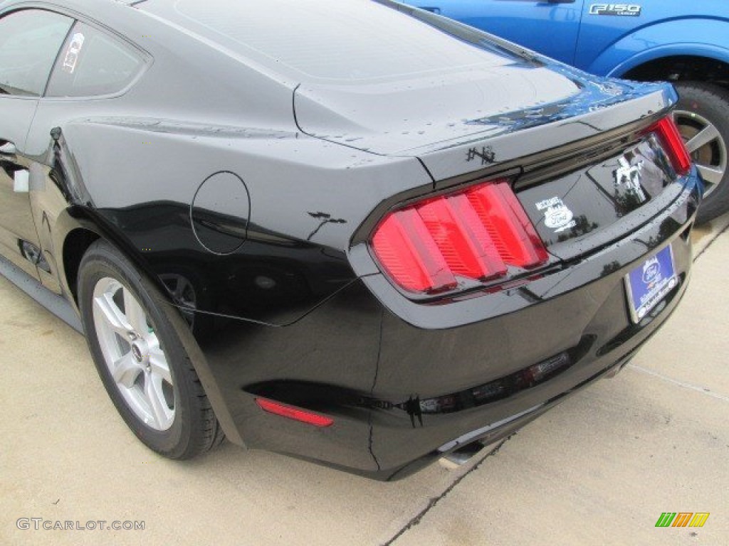 2015 Mustang V6 Coupe - Black / Ebony photo #10