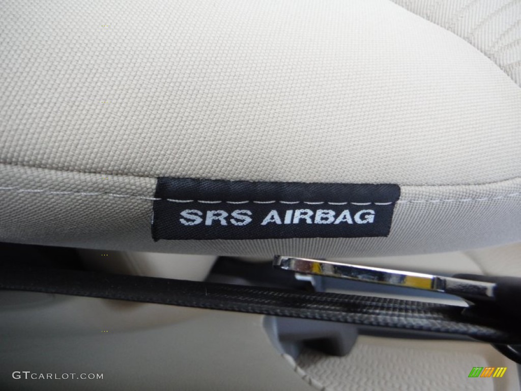 2012 Accent GLS 4 Door - Clearwater Blue / Beige photo #12