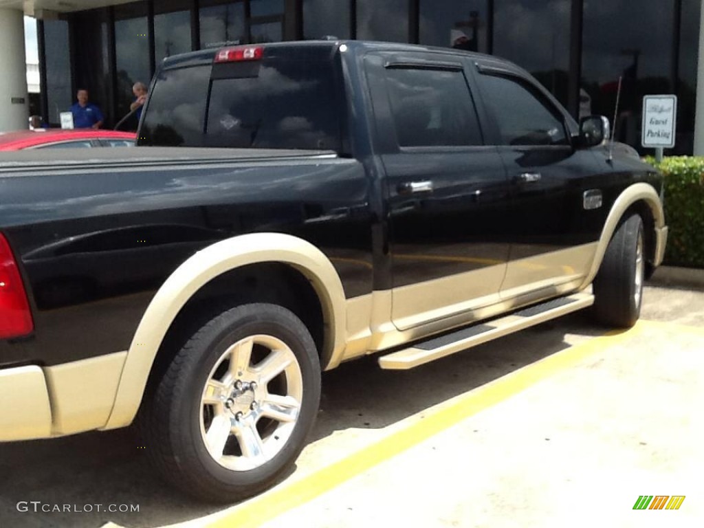 2012 Ram 1500 Laramie Longhorn Crew Cab - Saddle Brown Pearl / Light Pebble Beige/Bark Brown photo #4