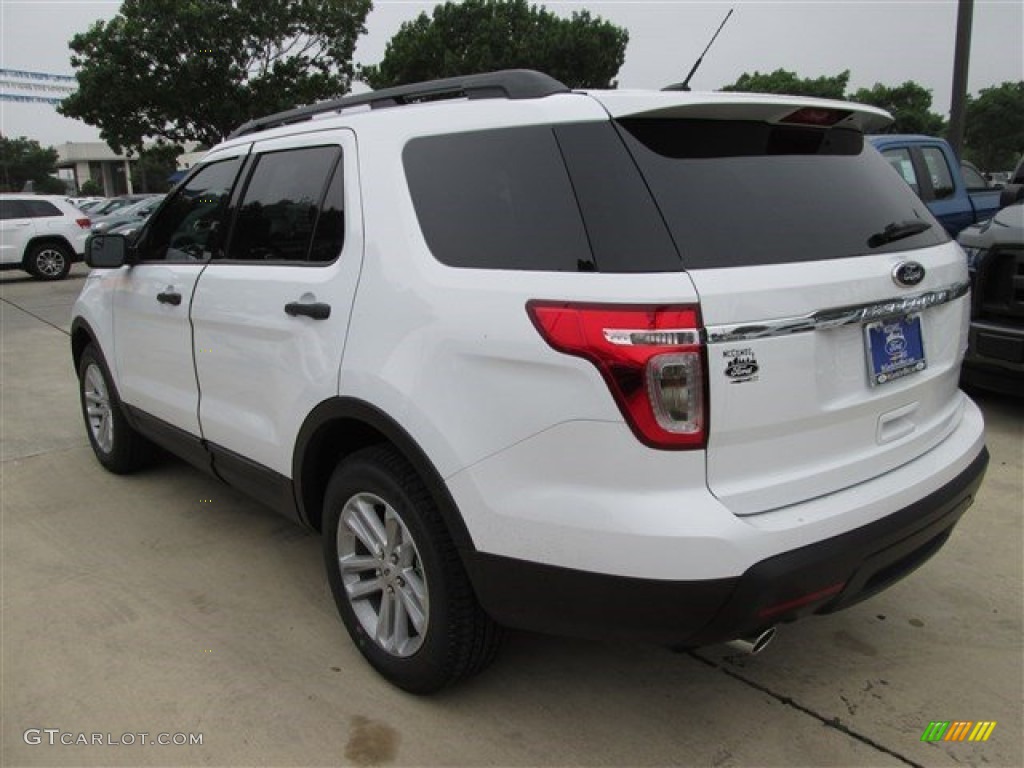 2015 Explorer FWD - Oxford White / Medium Light Stone photo #11