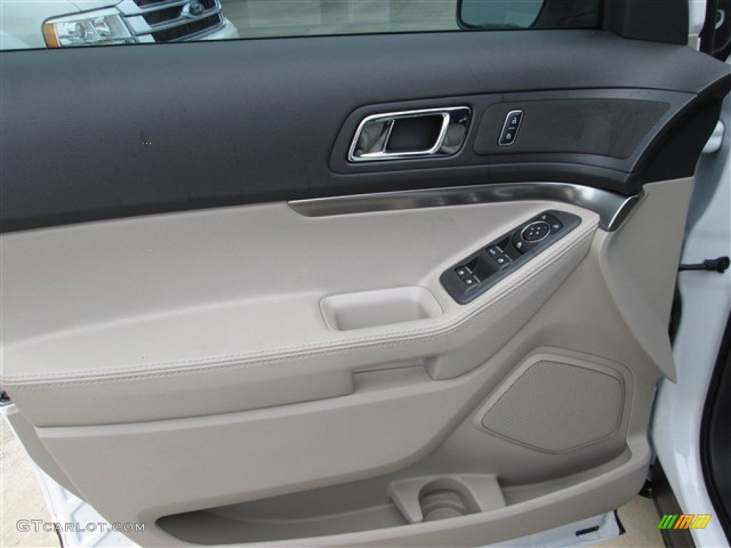 2015 Explorer FWD - Oxford White / Medium Light Stone photo #36