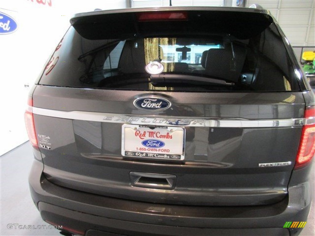 2015 Explorer XLT - Magnetic / Charcoal Black photo #5
