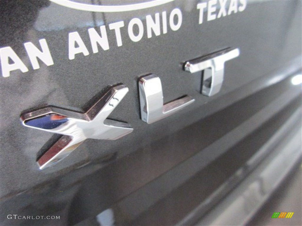 2015 Explorer XLT - Magnetic / Charcoal Black photo #7