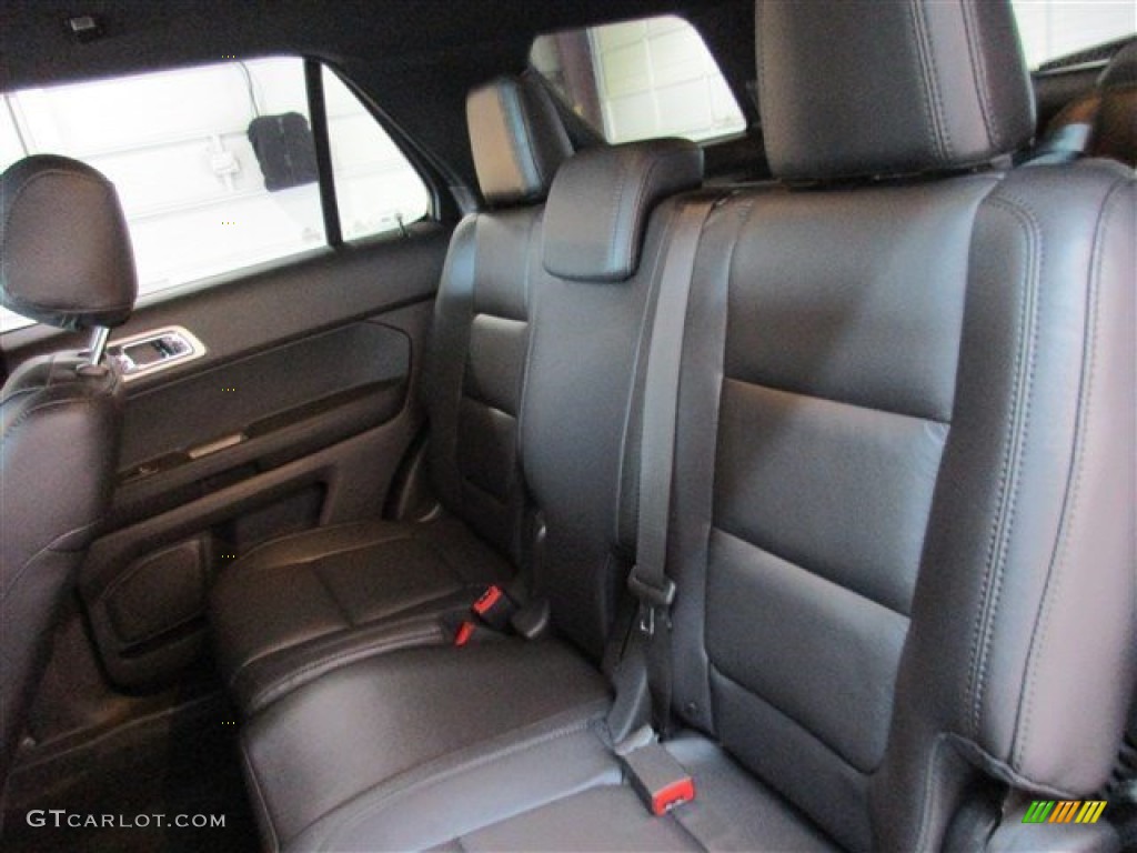 2015 Explorer XLT - Magnetic / Charcoal Black photo #10