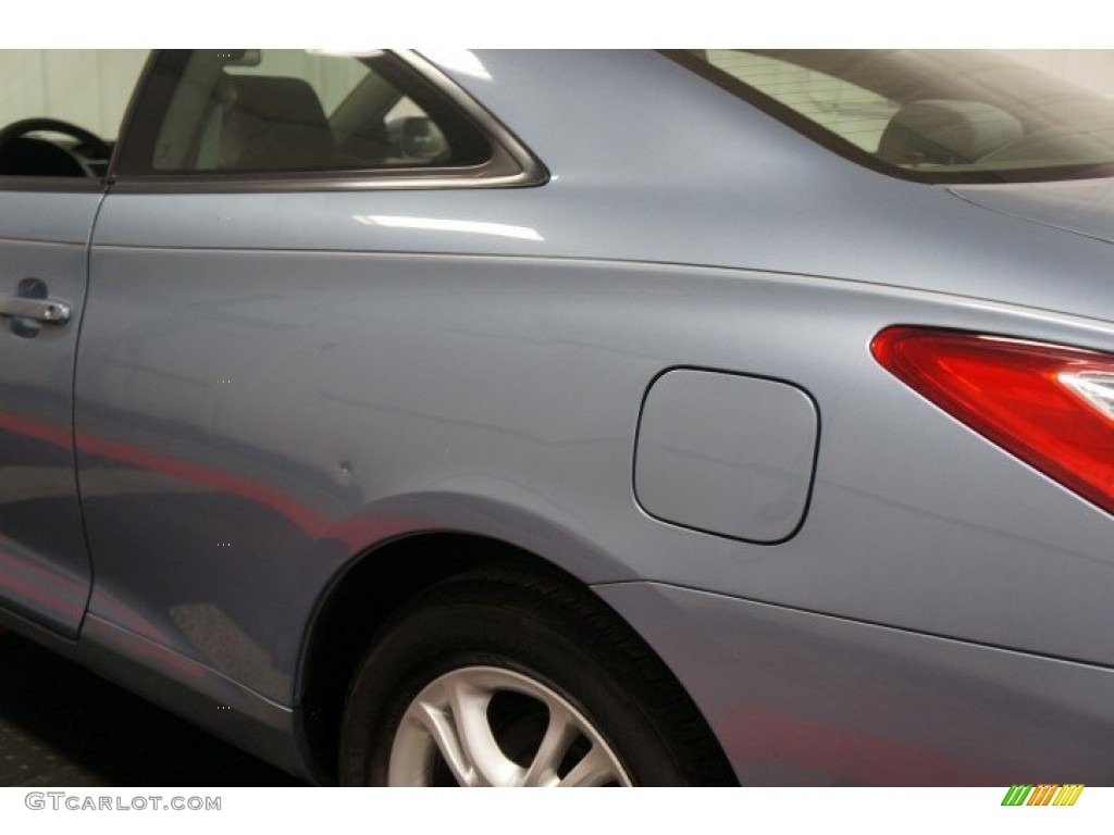 2007 Solara SE Coupe - Cosmic Blue Metallic / Dark Stone photo #57