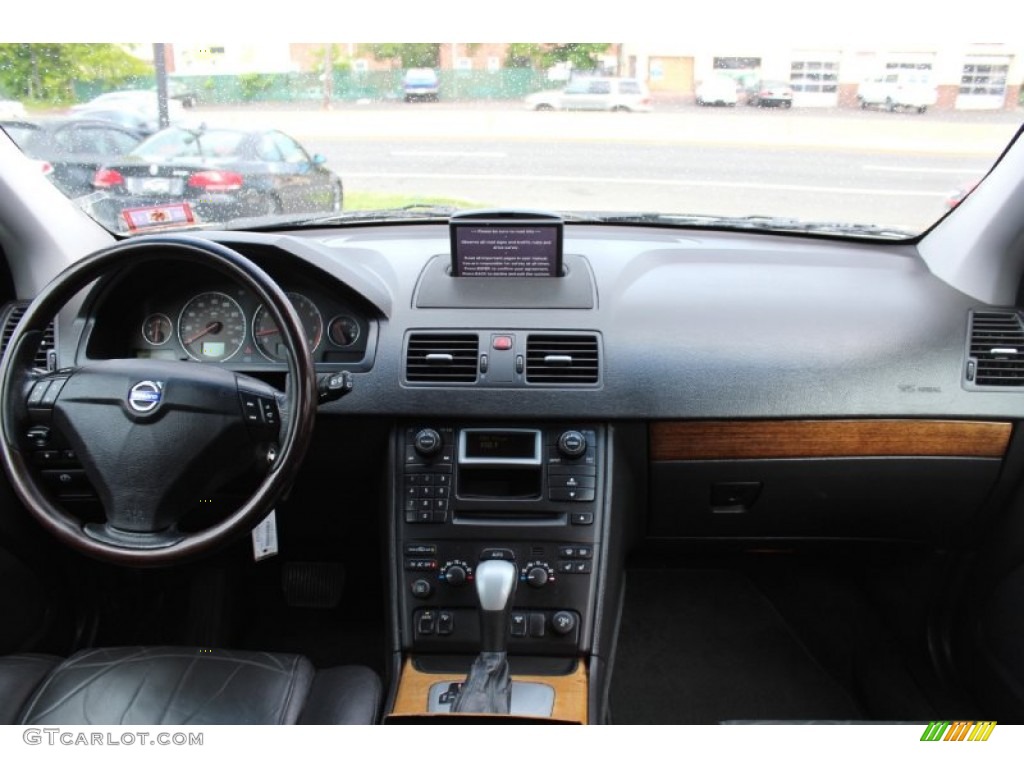 2004 XC90 T6 AWD - Silver Metallic / Graphite photo #7