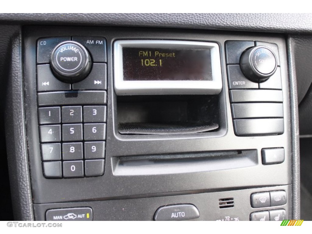 2004 XC90 T6 AWD - Silver Metallic / Graphite photo #17