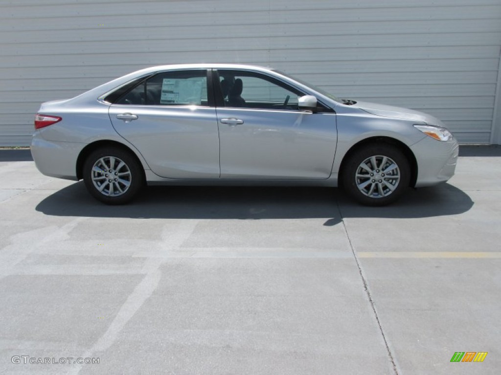 2015 Camry LE - Celestial Silver Metallic / Black photo #3