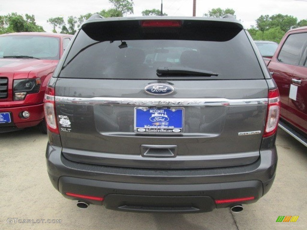 2015 Explorer XLT - Magnetic / Charcoal Black photo #12