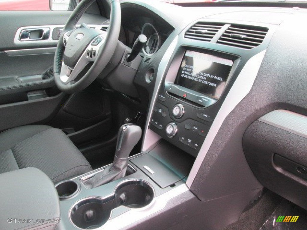 2015 Explorer XLT - Magnetic / Charcoal Black photo #31