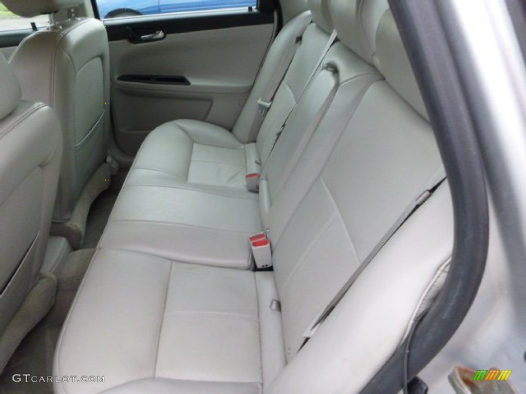 Gray Interior 2009 Chevrolet Impala LT Photo #104230562