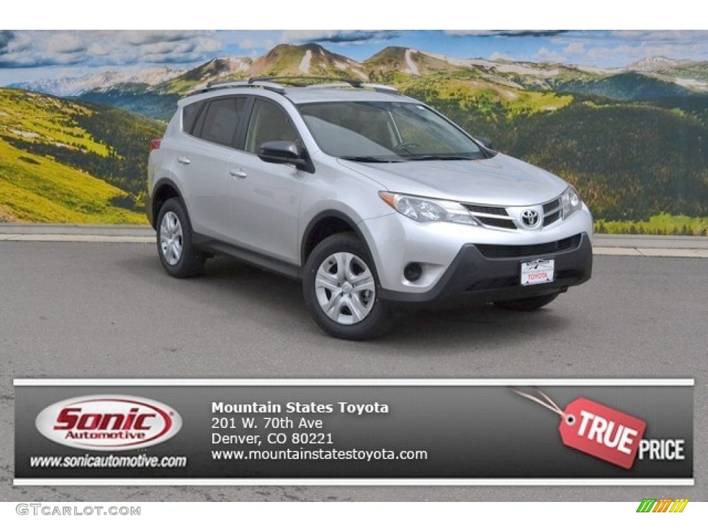 2015 RAV4 LE - Classic Silver Metallic / Black photo #1