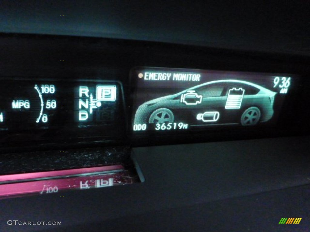 2013 Prius Four Hybrid - Classic Silver Metallic / Dark Gray photo #3